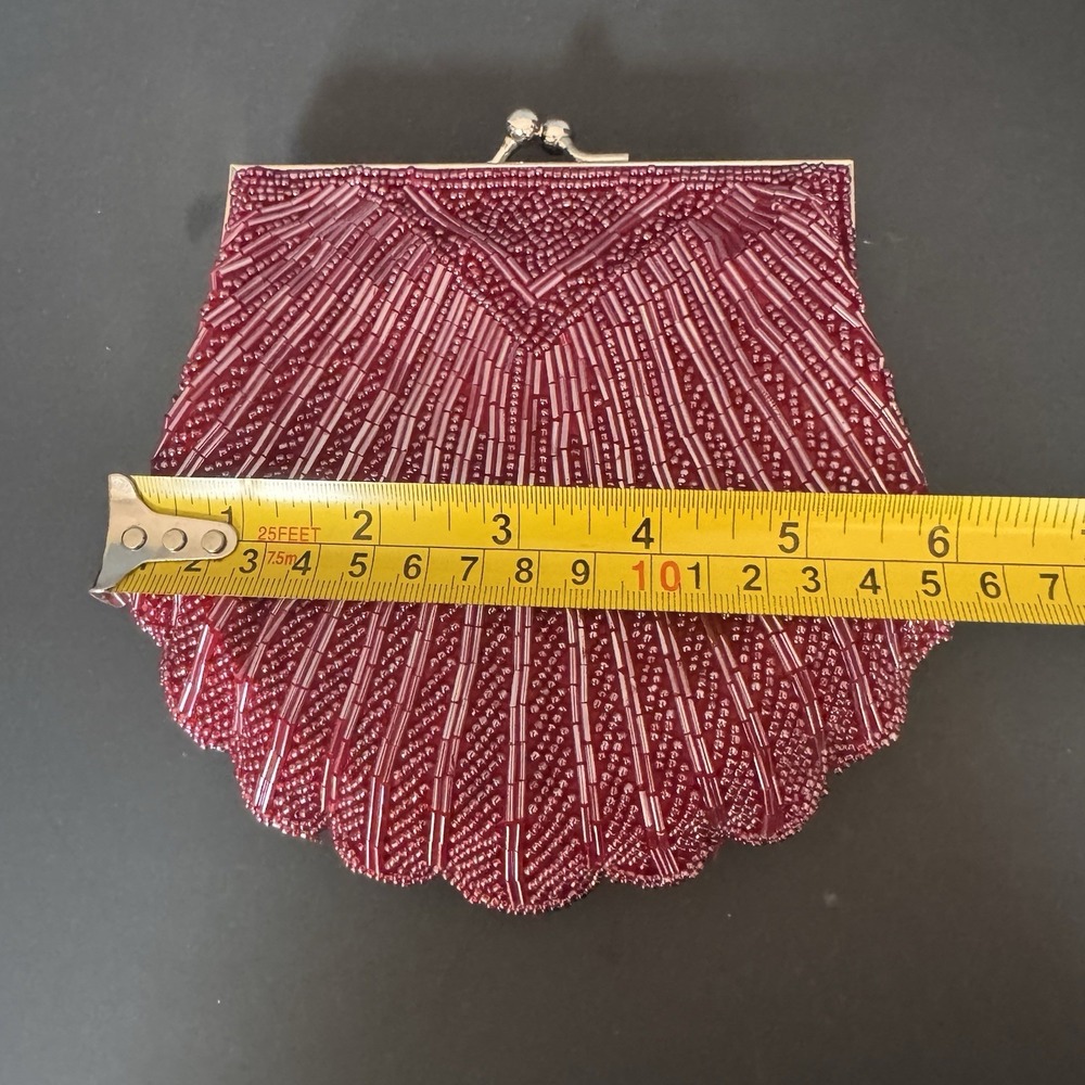 Exquisite Red Hand Made Beaded Clam Shell Kids Lock Clutch Purse ~ Mirror Inside - Picture 11 of 12